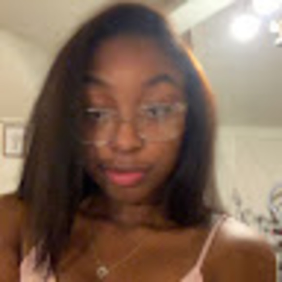 Meet your Posher, Tanayia - Picture 1 of 1